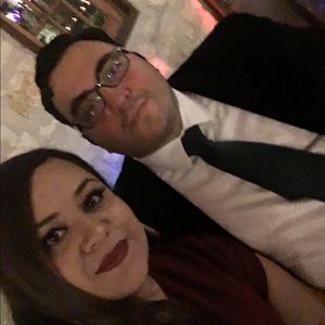 Meet your Posher, Nuvia